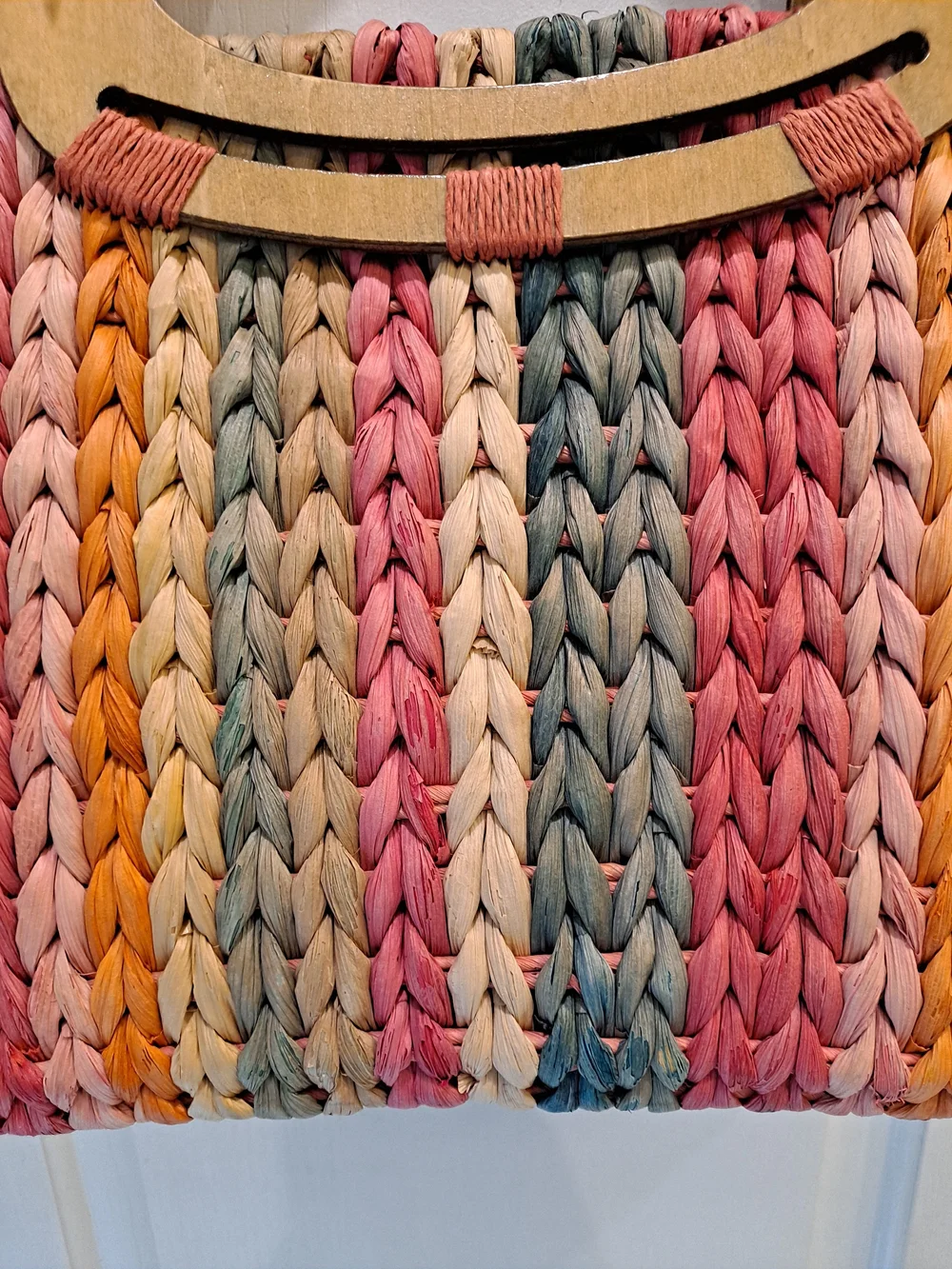 Cappelli Straworld Rainbow Braided Straw Tote w/Wooden Oval Handles Vintage Boho - Picture 2 of 10